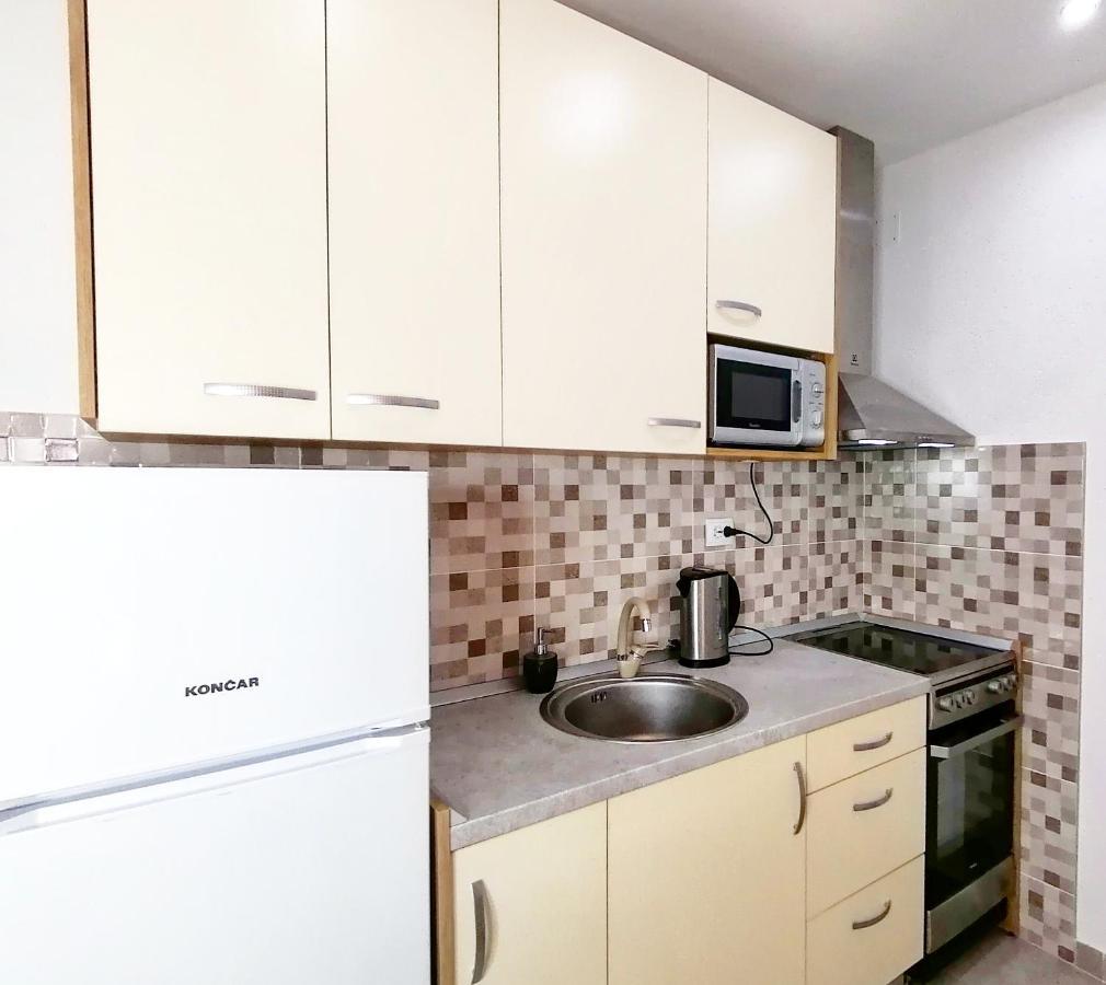 Apartmani Buljubasic 巴什卡沃达 外观 照片